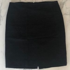 Theory black pencil skirt size 4
